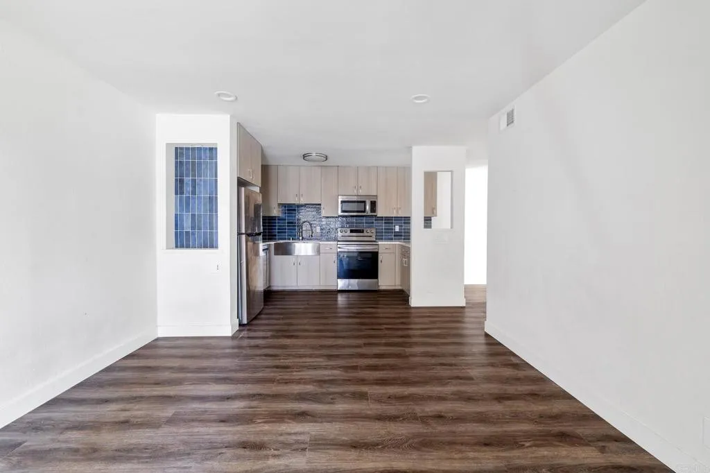 MLS: PTP2505913 Condo For Sale