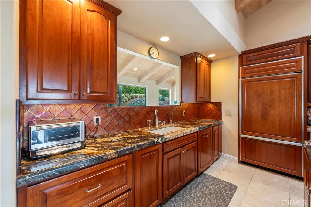 https://cdn.realtyfeed.com/cdn/127/306510334/2a59ab3c70fba9ad804d2f52fed07e36.webp