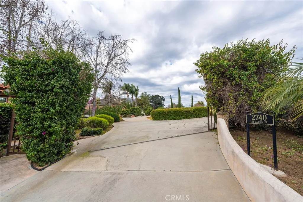 https://cdn.realtyfeed.com/cdn/127/306510334/5de9cead8c5cfa53dc66777caef1ab07.webp