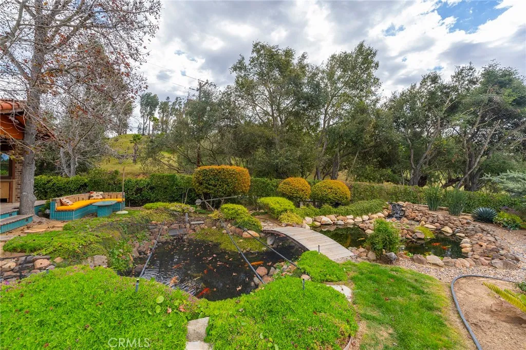 https://cdn.realtyfeed.com/cdn/127/306510334/b3a13fc471a8dc9bc62a7d9f2665df8d.webp