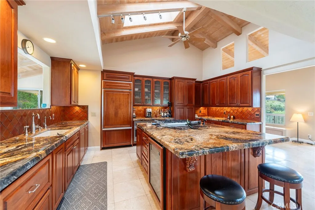 https://cdn.realtyfeed.com/cdn/127/306510334/efcc54760276fbc6e2c92231cc838e2c.webp