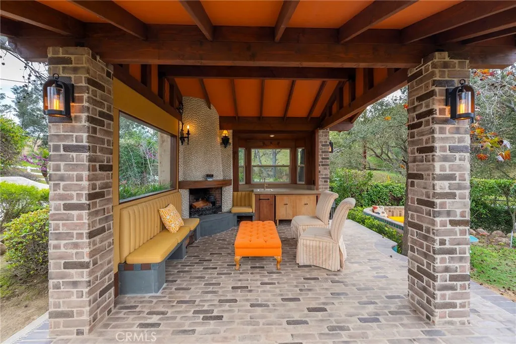https://cdn.realtyfeed.com/cdn/127/306510334/f0ec72699506a7e4b1f3b96a78ba994f.webp