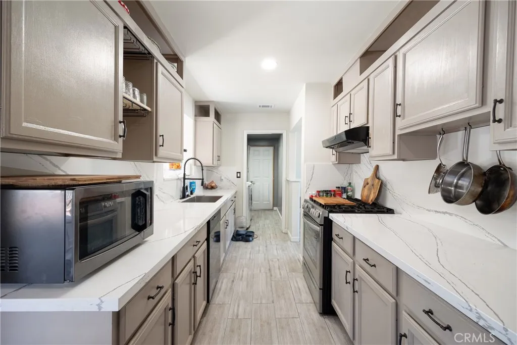 https://cdn.realtyfeed.com/cdn/127/306510335/8dfdf010be3b3f3bdfeced8871b9b3d6.webp