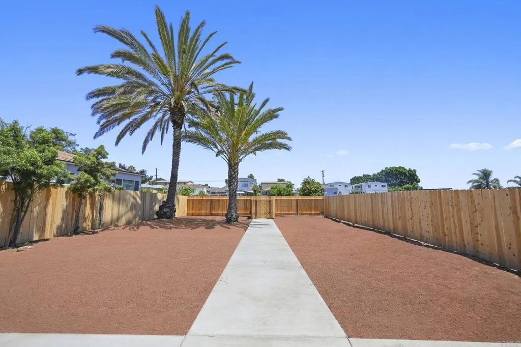 https://cdn.realtyfeed.com/cdn/127/306510527/77ac3d51faf5cd986c11be388eb1b6e2.webp