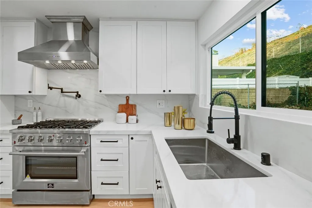https://cdn.realtyfeed.com/cdn/127/306510601/a7a3a3ce79684ad7446a0eddcdee315d.webp