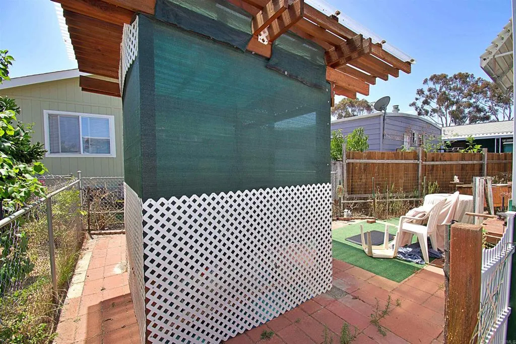 https://cdn.realtyfeed.com/cdn/127/306510681/6a8ff82e1cc2604a7dfaa8095f0ad408.webp