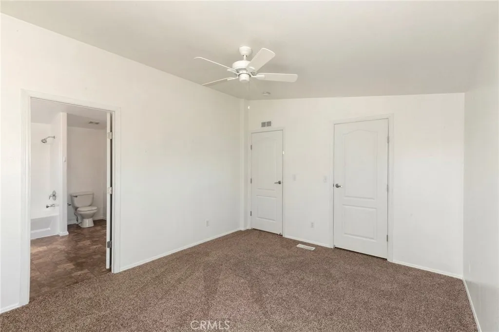 https://cdn.realtyfeed.com/cdn/127/306510740/c954b8b9d77e6044990ef540848c73ee.webp