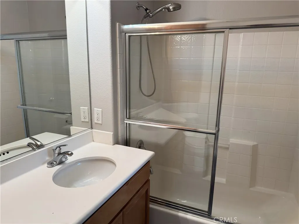 Photo #29: TR25171391 Listing: Photo #29
