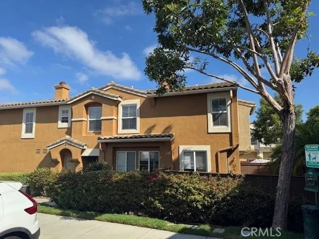 Photo #2: TR25171391 Listing 