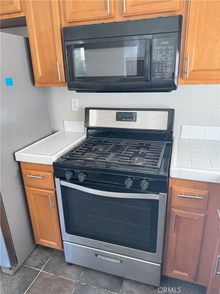 Photo #9: TR25171391 Listing: Photo #9
