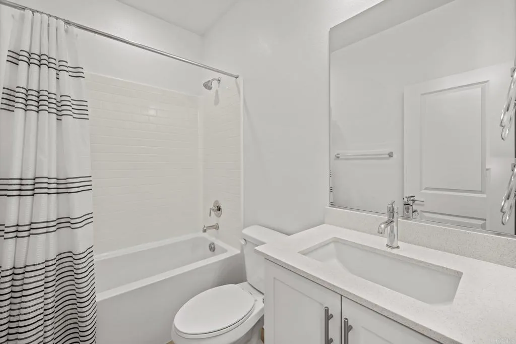 https://cdn.realtyfeed.com/cdn/127/306510794/8aea940924cdb6c4aa87346a1b6722dc.webp