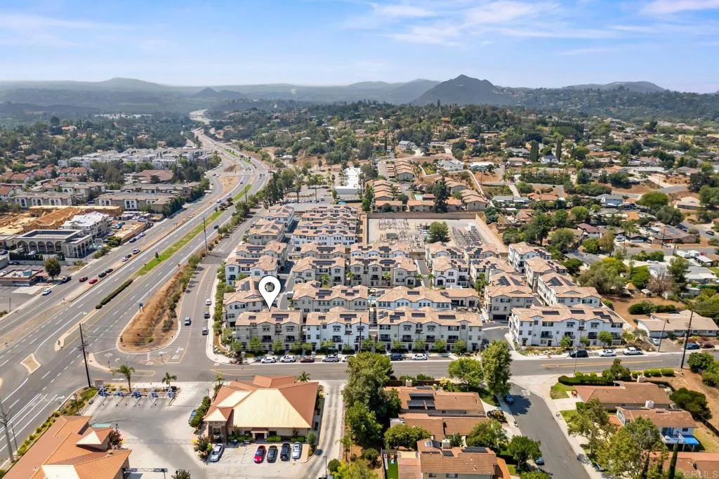 https://cdn.realtyfeed.com/cdn/127/306510794/943352d26b47602618dce377611eb986.webp