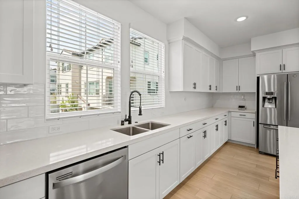 https://cdn.realtyfeed.com/cdn/127/306510794/cf81876307086da85c9377ce503fa08a.webp