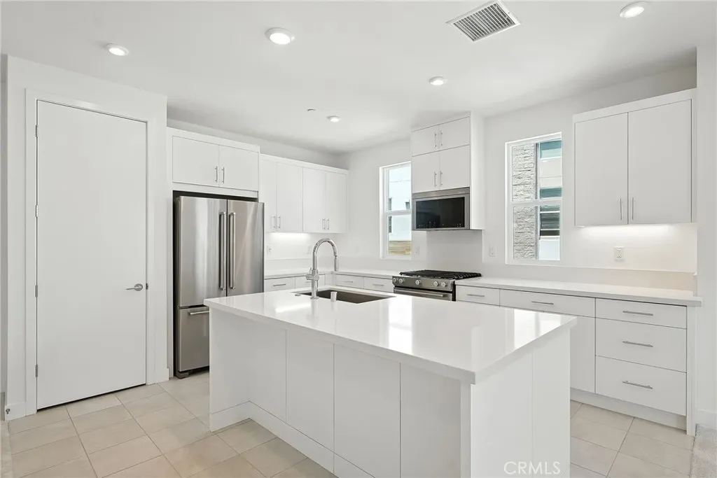 Photo #13: OC25154851 Listing: Photo #13