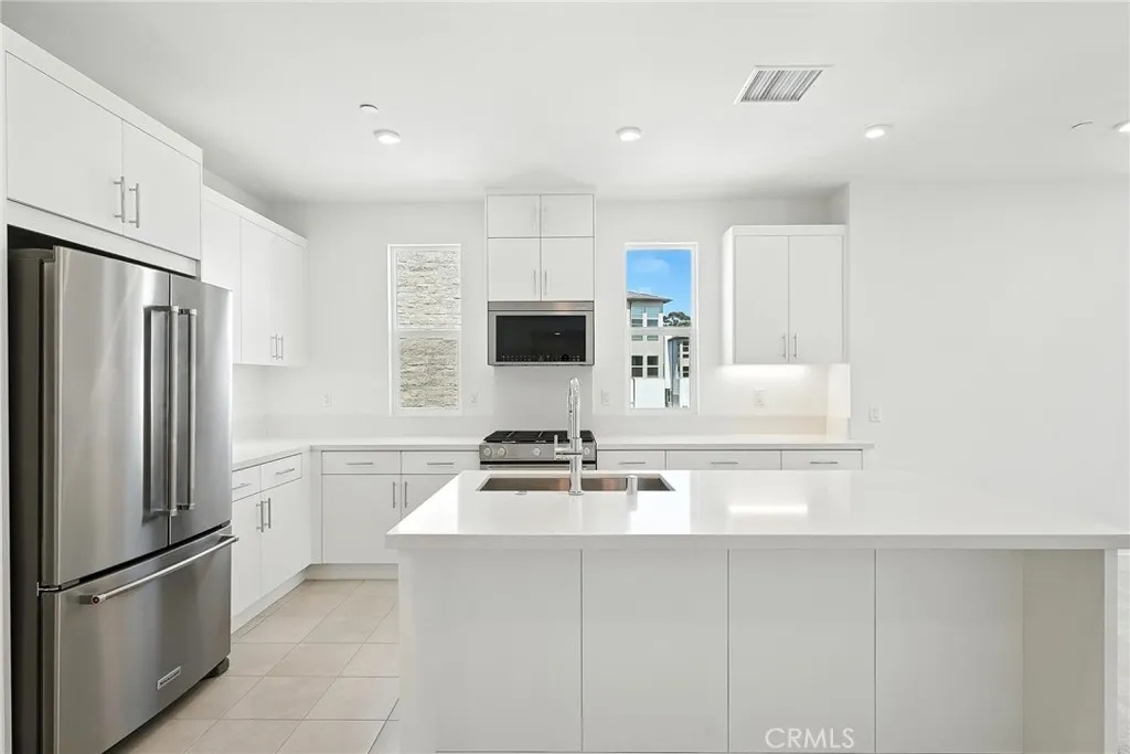 Photo #11: OC25154851 Listing: Photo #11