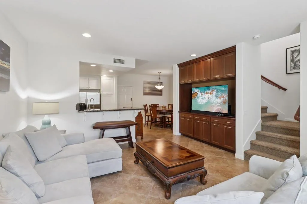 Photo #6: NDP2507702 Listing 