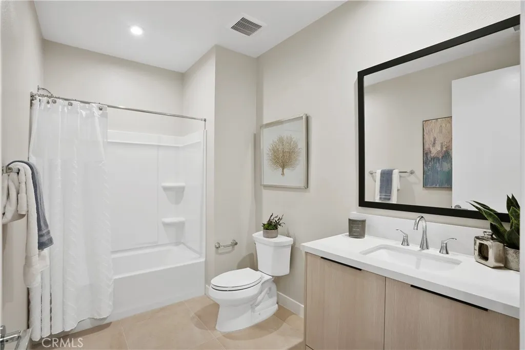 Photo #8: OC25174863 Listing: Photo #8