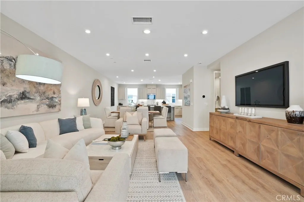 Photo #30: OC25174863 Listing: Photo #30