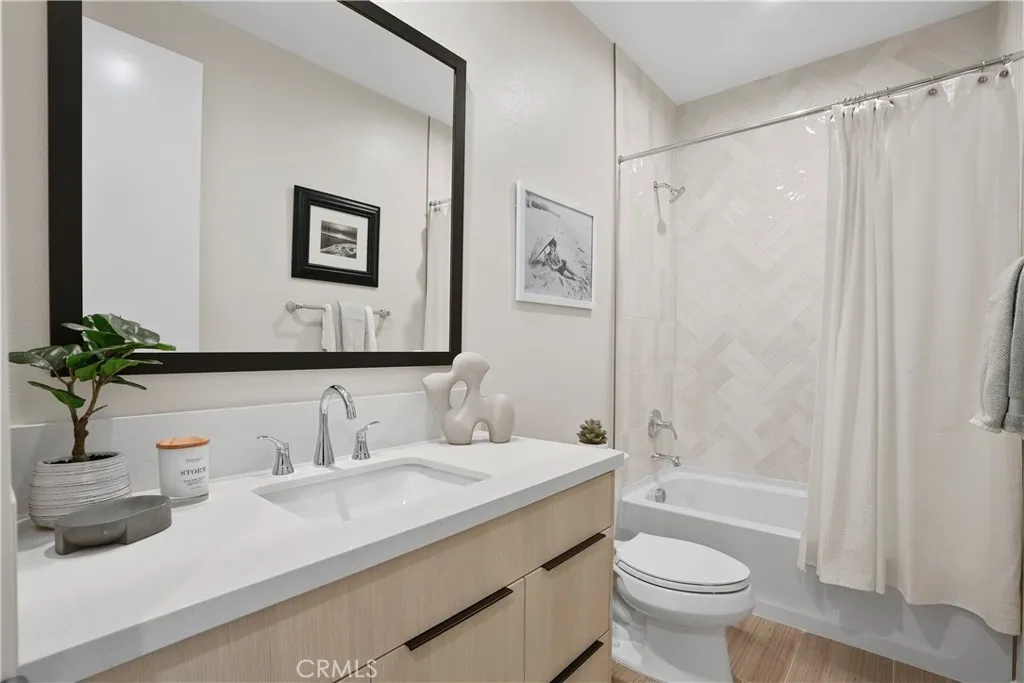 Photo #12: OC25174863 Listing: Photo #12