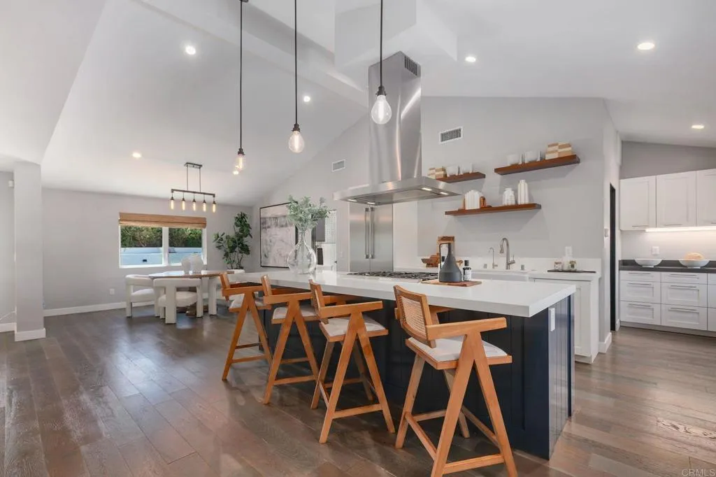 https://cdn.realtyfeed.com/cdn/127/306510951/45231a4d95ffdb8b7b69c73a26e81765.webp