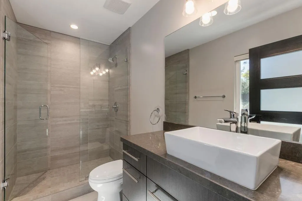 https://cdn.realtyfeed.com/cdn/127/306510951/f8be6e0a2dfd26bae5e23083b2b1d9b7.webp