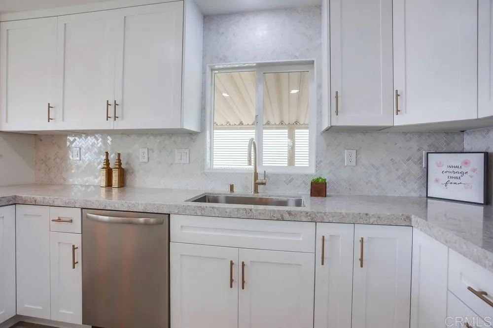 https://cdn.realtyfeed.com/cdn/127/306511133/5c09df5cc70d76828f3c56373310e0d7.webp