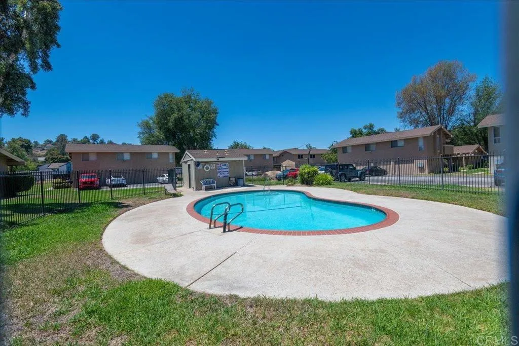 Photo #31: PTP2505944 Listing: Photo #31