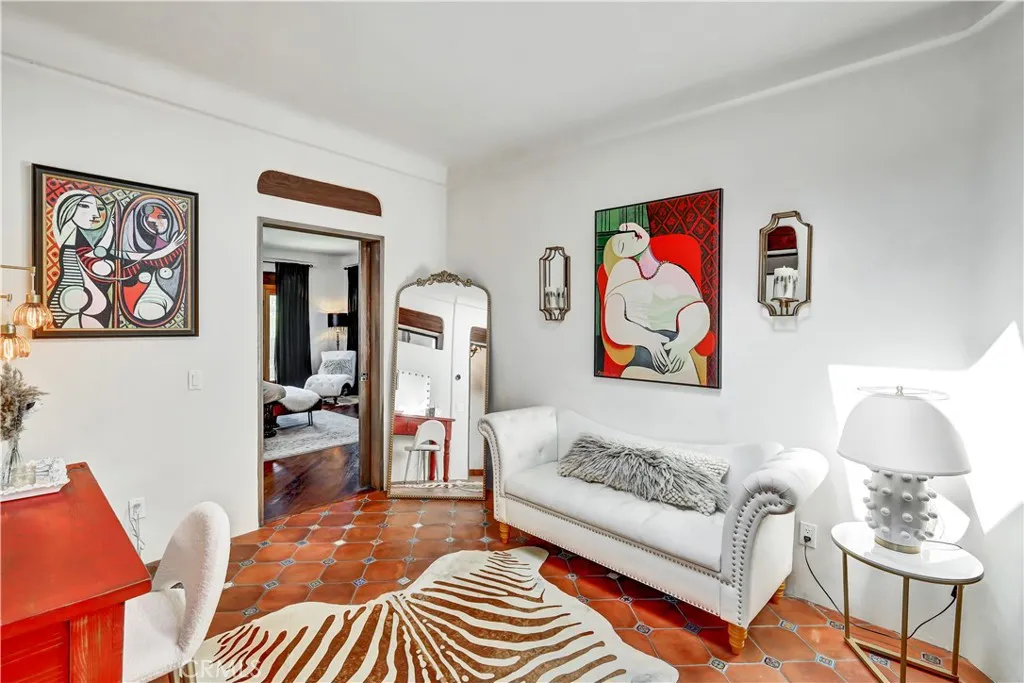 https://cdn.realtyfeed.com/cdn/127/306511374/1ae31c5888e087f0ee2c07c067a1e958.webp