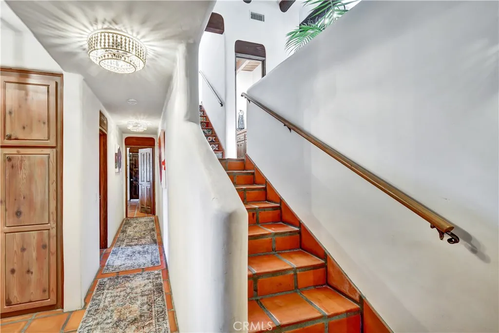 https://cdn.realtyfeed.com/cdn/127/306511374/9f7f5ed0ccacce34e5f5ee76e1aec9b9.webp