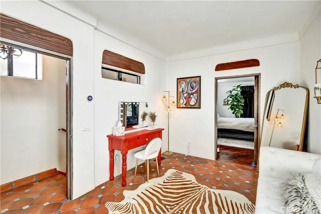 https://cdn.realtyfeed.com/cdn/127/306511374/c720ae2a4d5b723e12d4ca47ea4abeeb.webp