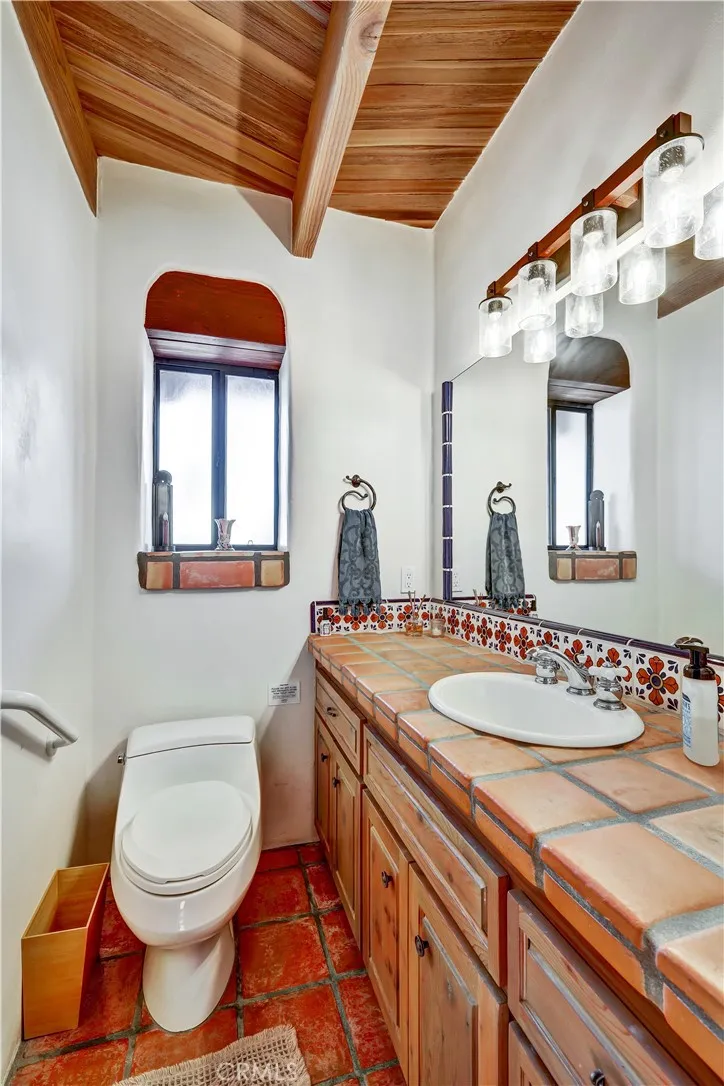 https://cdn.realtyfeed.com/cdn/127/306511374/ccfeed8d08c6aea779ddd61c6c69fb7a.webp