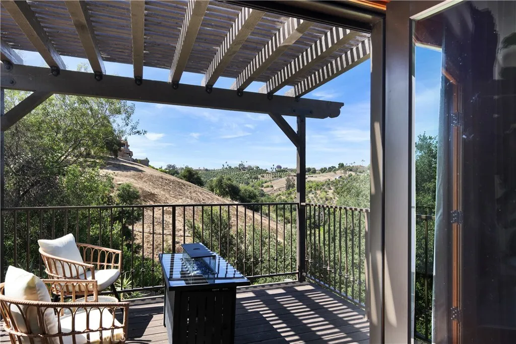 https://cdn.realtyfeed.com/cdn/127/306511374/ec7f613157c099ed7ba13d98f713e24a.webp