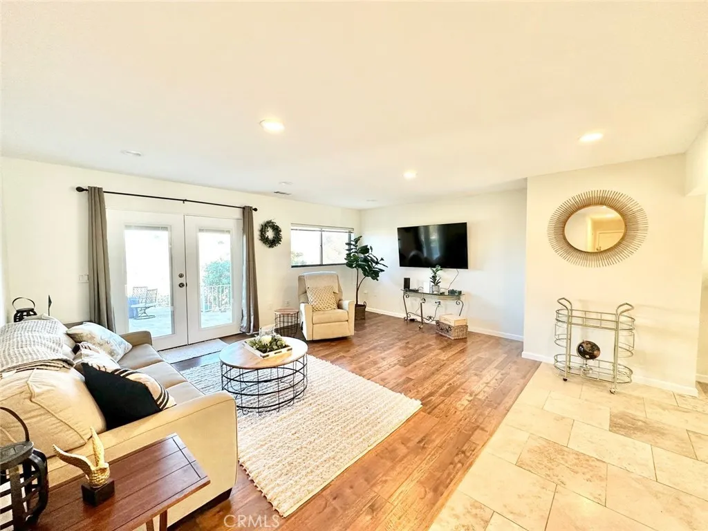 https://cdn.realtyfeed.com/cdn/127/306511401/cd2940263d3791f2620588a4d1e7de8f.webp
