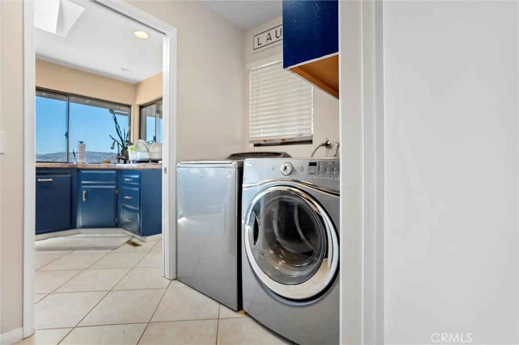 https://cdn.realtyfeed.com/cdn/127/306511401/eac2d5f834dfd89f05476f3061f313fd.webp