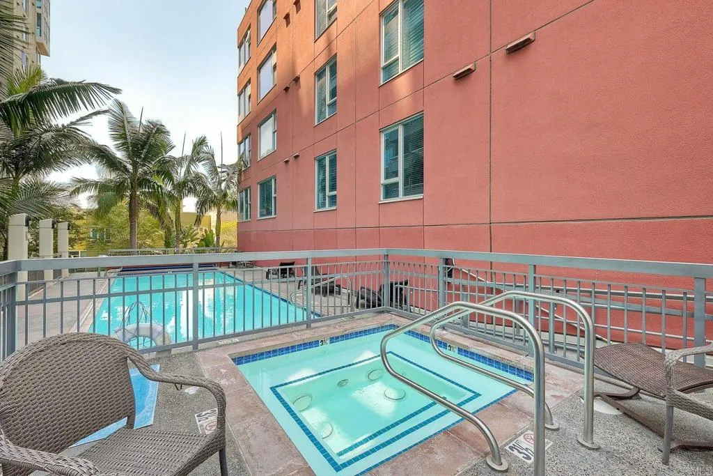 https://cdn.realtyfeed.com/cdn/127/306511443/49308774026451ce3f02dafb06c25588.webp