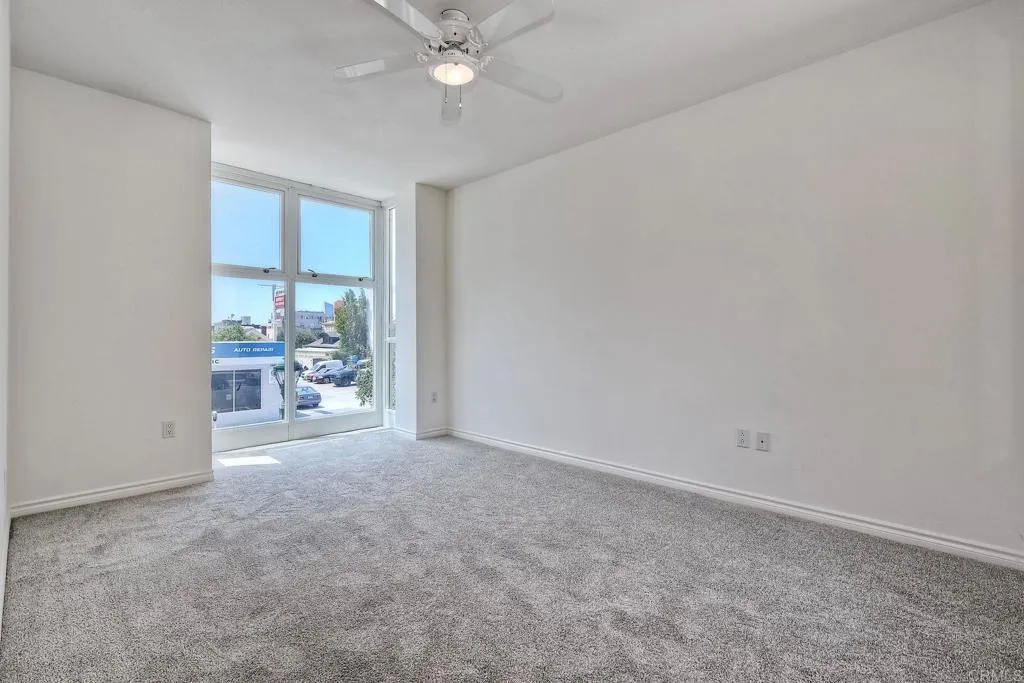 https://cdn.realtyfeed.com/cdn/127/306511443/653175930ce97ae92842681b037ff85c.webp