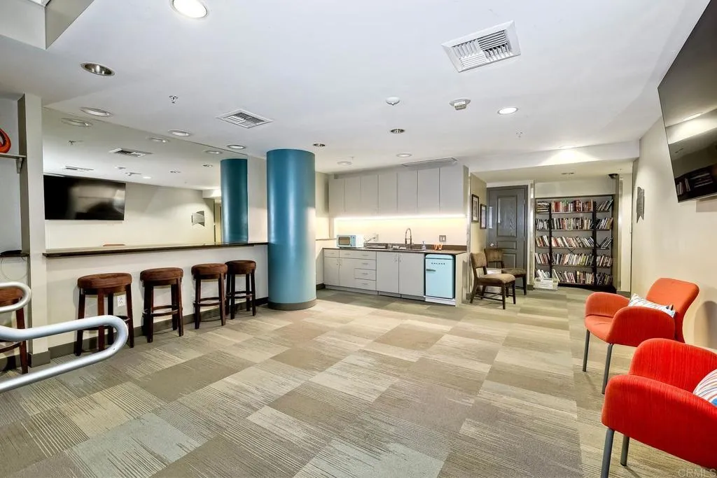 https://cdn.realtyfeed.com/cdn/127/306511443/791f90a5d8036ac2319fc65fbe27d122.webp