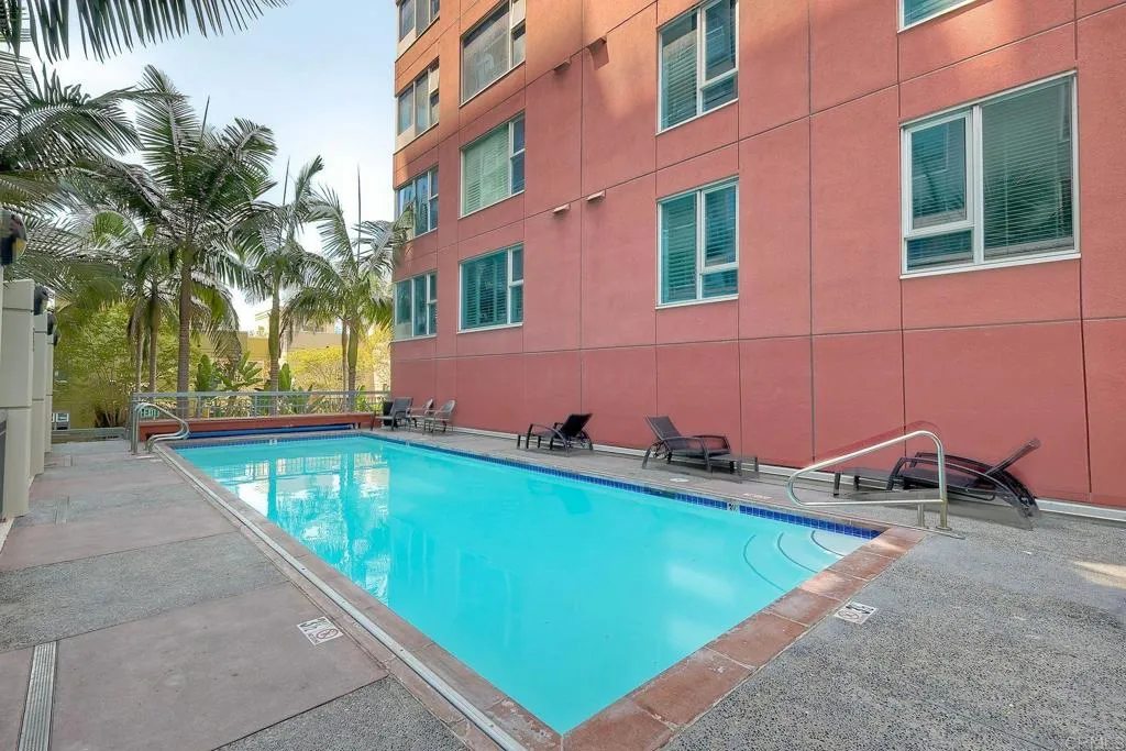 https://cdn.realtyfeed.com/cdn/127/306511443/a162eeeb2a5c15d927fc26b44edfe521.webp