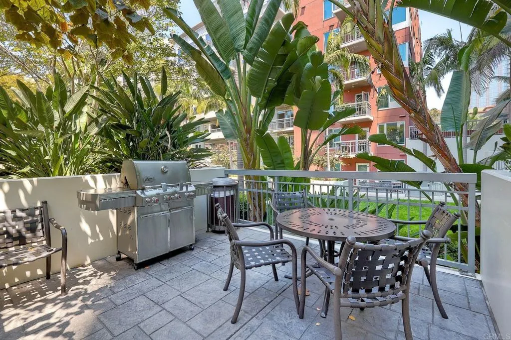 https://cdn.realtyfeed.com/cdn/127/306511443/bdca25bc7852ba4d87ac44065b5b5077.webp