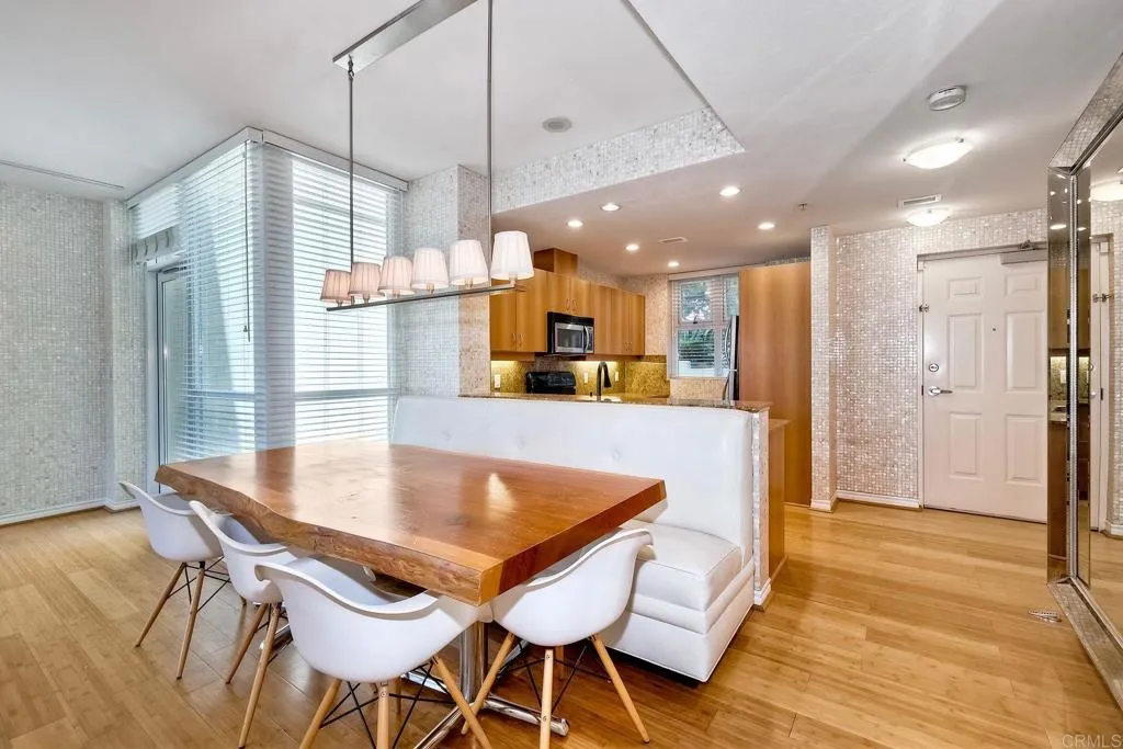 https://cdn.realtyfeed.com/cdn/127/306511443/edc7d407c2f585c1d00b3d177beca277.webp