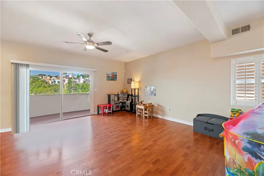 https://cdn.realtyfeed.com/cdn/127/306511466/4a2c3dc3da936f8705b83ffdac47ca7e.webp