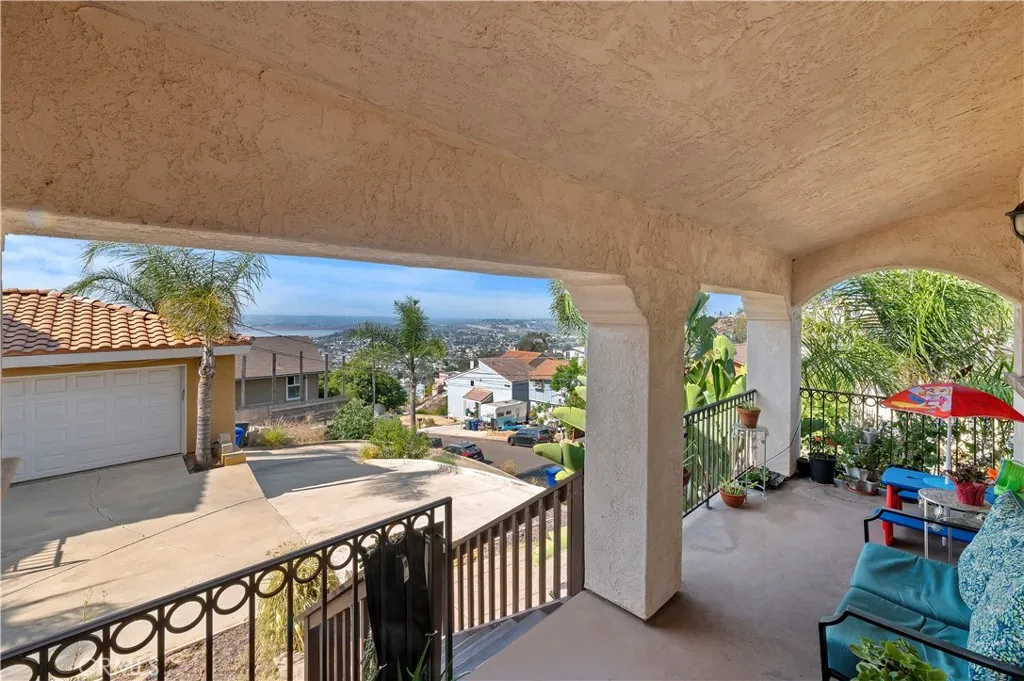 https://cdn.realtyfeed.com/cdn/127/306511466/cba954b70ba4fd6883df39a1cabb4002.webp