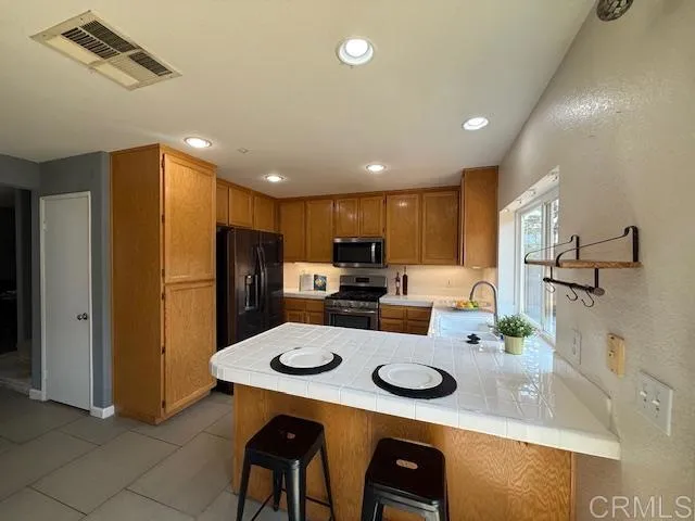 https://cdn.realtyfeed.com/cdn/127/306511490/04fde21fd37354241bb3158692c872a0.webp