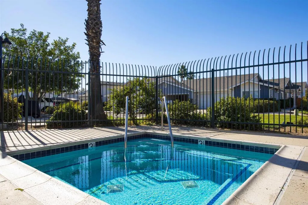 https://cdn.realtyfeed.com/cdn/127/306511490/a89f6427e5d4b317072a0fbe2fc2a1c1.webp