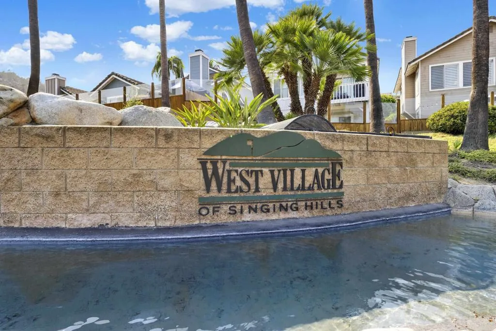 https://cdn.realtyfeed.com/cdn/127/306511635/850de77e3331eec860caf64708b180b5.webp
