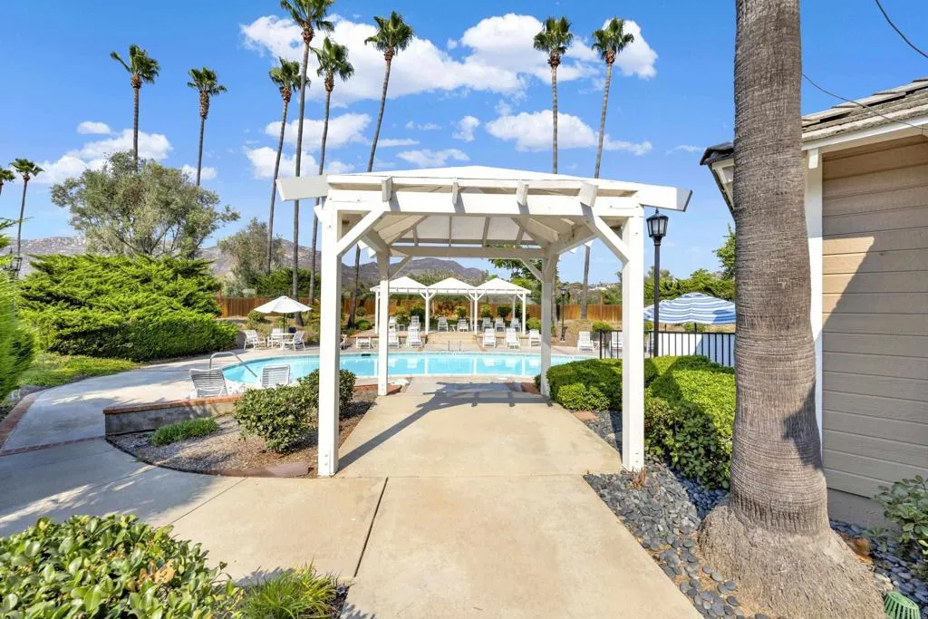 https://cdn.realtyfeed.com/cdn/127/306511635/a9e0e917fc6cb08e69546a77e749238b.webp