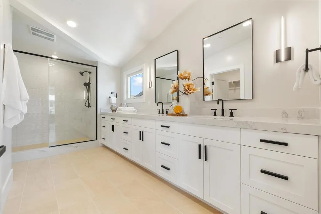 https://cdn.realtyfeed.com/cdn/127/306511731/cb600c1ca860a0407a7343beb18b4ea9.webp