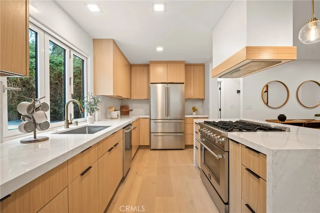 https://cdn.realtyfeed.com/cdn/127/306511845/3c5f191c4ae6a1a0c4fdd7622ed1088e.webp