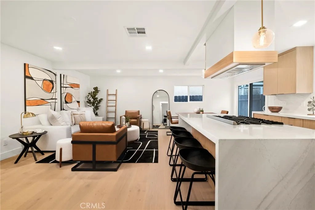 https://cdn.realtyfeed.com/cdn/127/306511845/51621c0cf100ef8bdceaf62dfa721c03.webp
