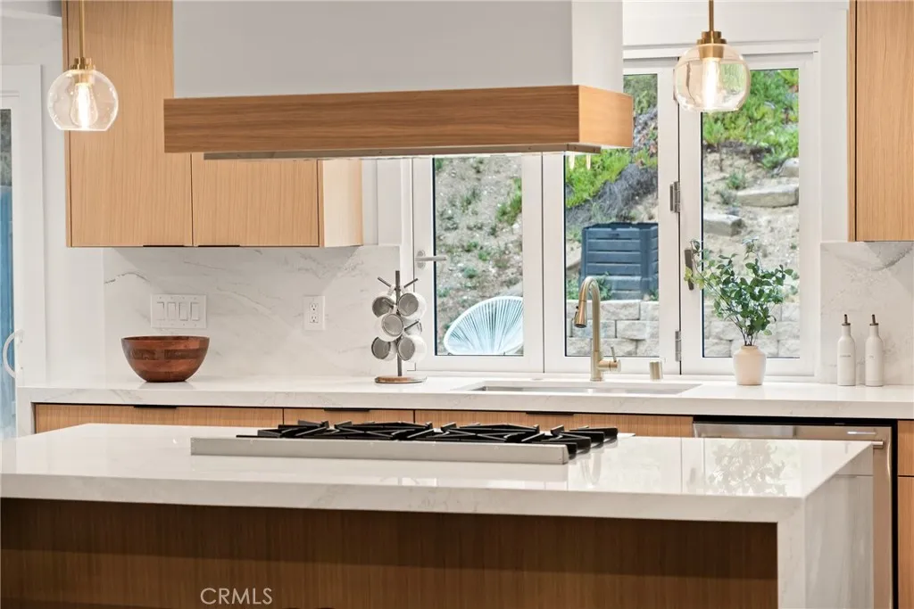 https://cdn.realtyfeed.com/cdn/127/306511845/f0e9876e30fd03dca7c1d1c98e72d003.webp